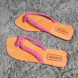 New Mystique Boutique Braided Wooden Style Slip On Thong Sandal Sz 8